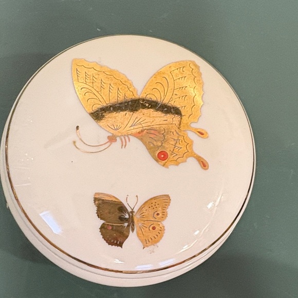 Vintage Other - Vintage Takahashi of San Francisco Porcelain Trinket Box.
